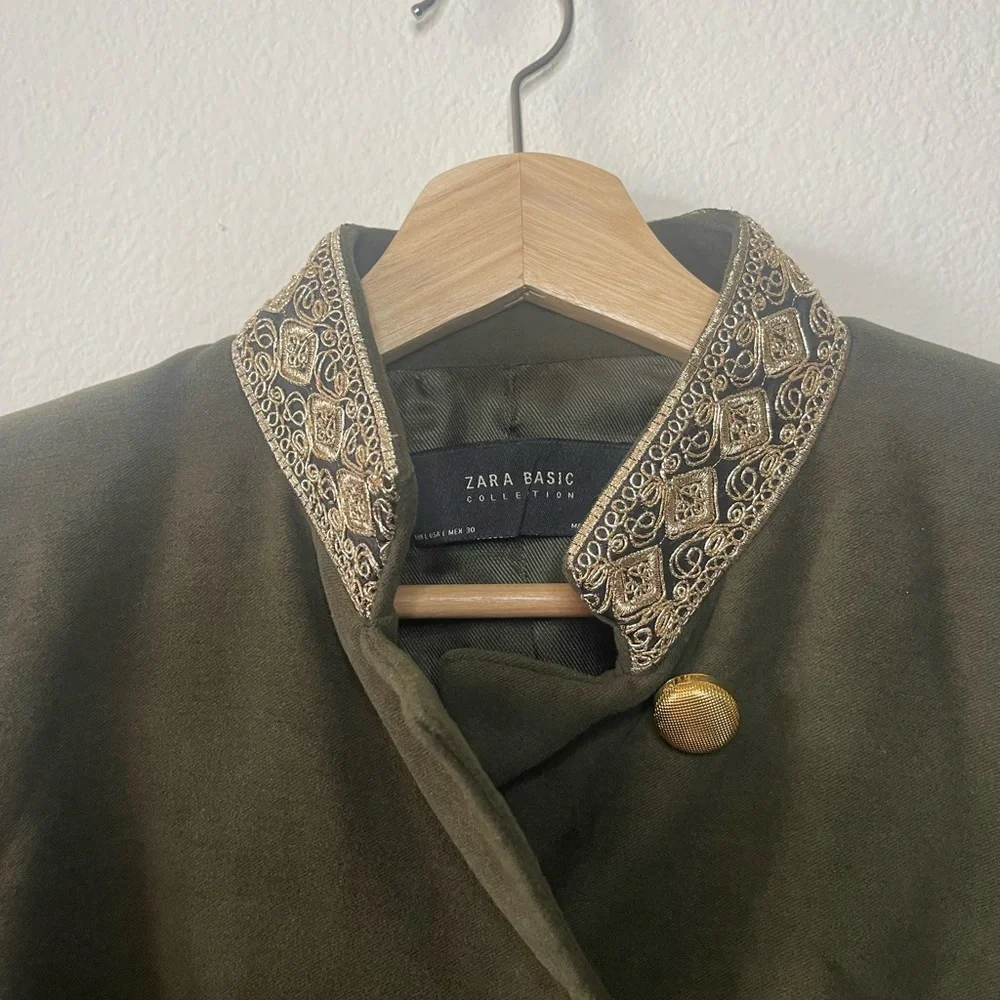 Blazer - Picture 2 of 3